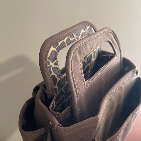 Small Giraffe Scrapbooking Craft Tool Organizer - Picture 3 of 5